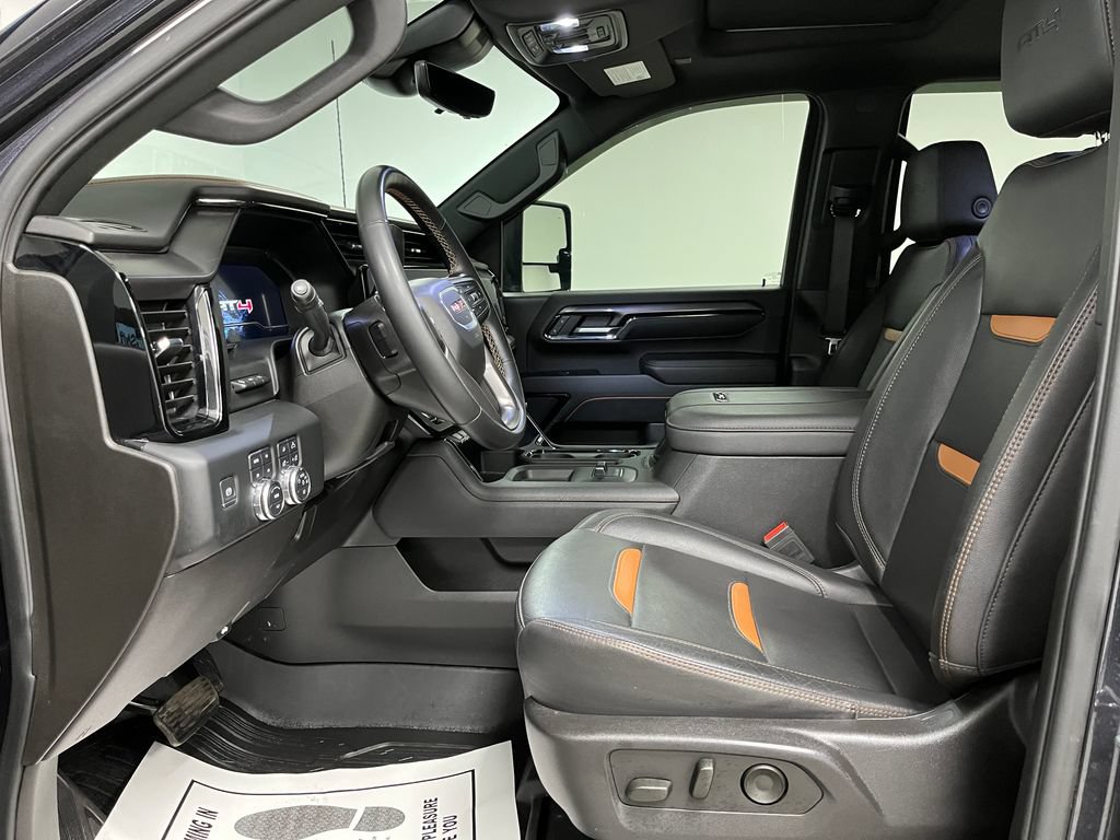 Used 2024 GMC Sierra 2500 AT4 w/ AT4 Premium Plus Package AWD/4WD image 21