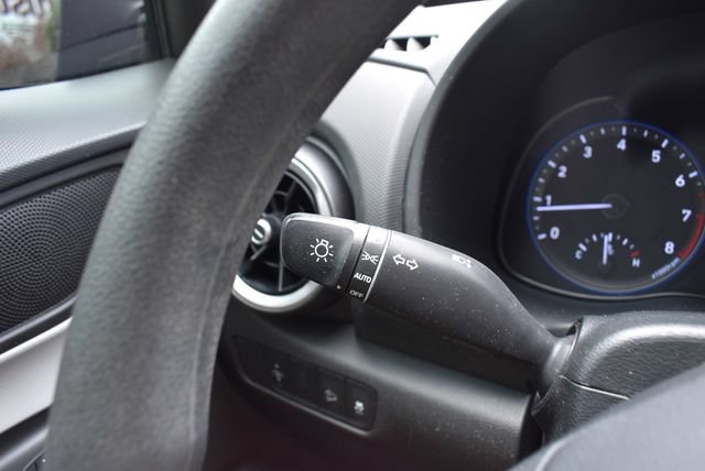 Used 2022 Hyundai Kona SEL FWD image 26