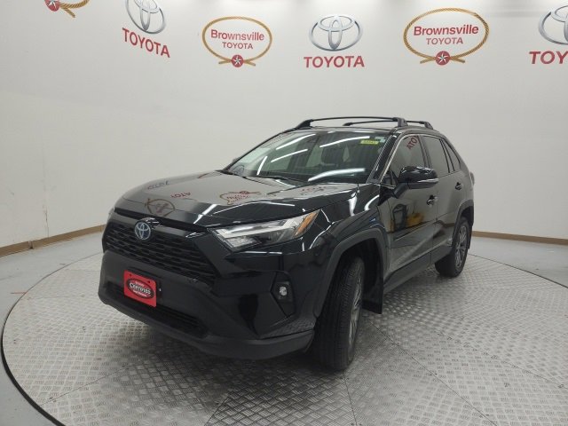 Used 2024 Toyota RAV4 XLE Premium image 2