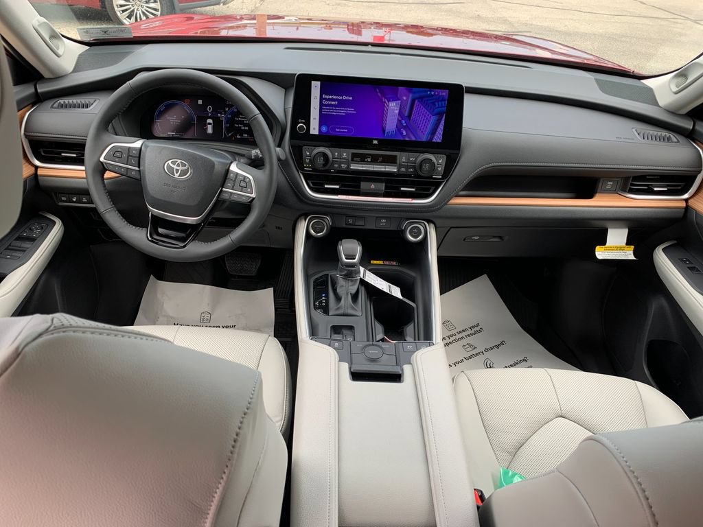 Used 2026 Toyota Grand Highlander AWD Hybrid image 16