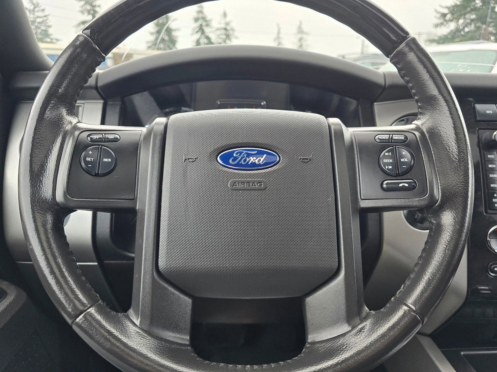 Used 2013 Ford Expedition EL Limited image 25