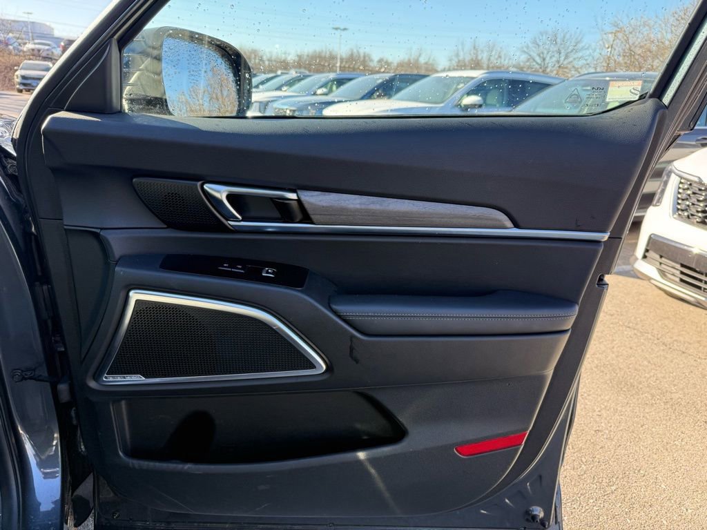 Certified 2022 Kia Telluride SX w/ SX Prestige Package image 17