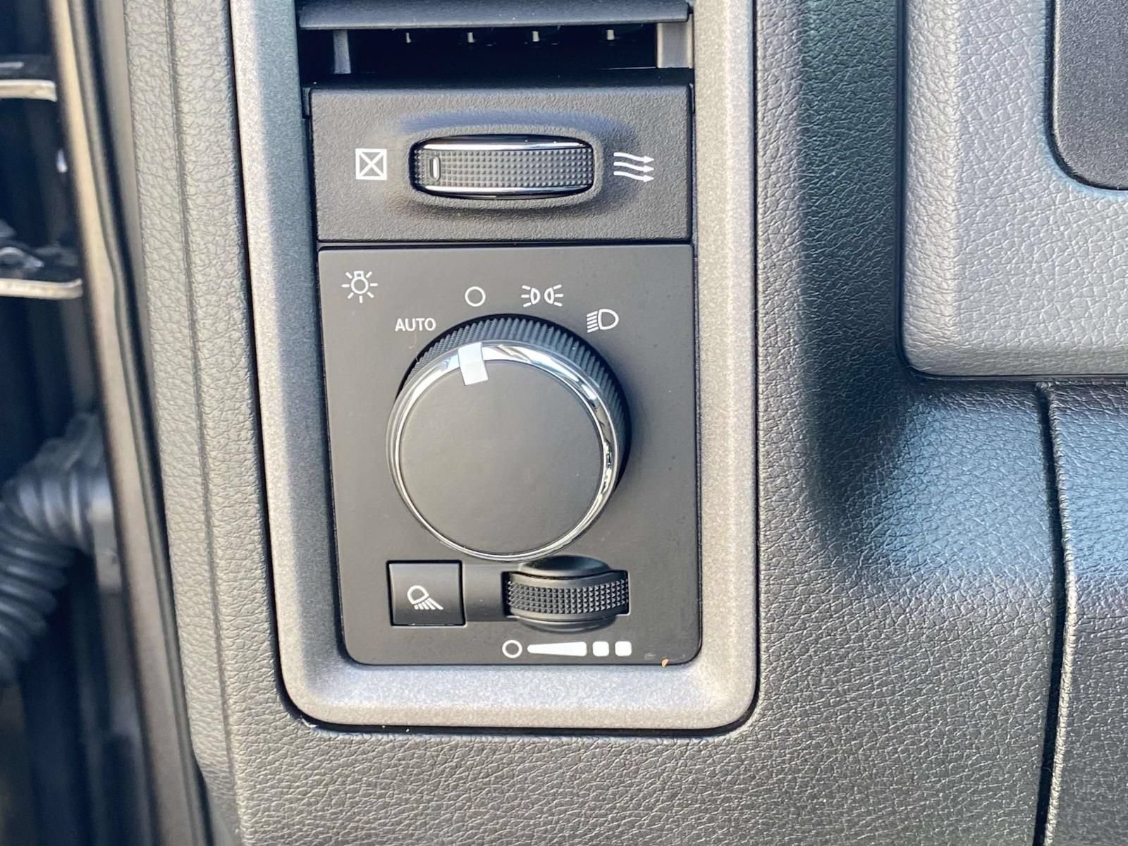 Used 2018 RAM 2500 Tradesman w/ Popular Equipment Group AWD/4WD image 28