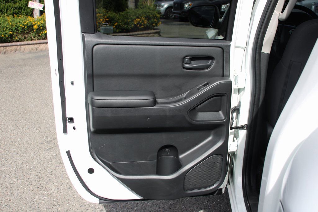 Used 2025 Nissan Frontier S w/ S Utility Package image 31