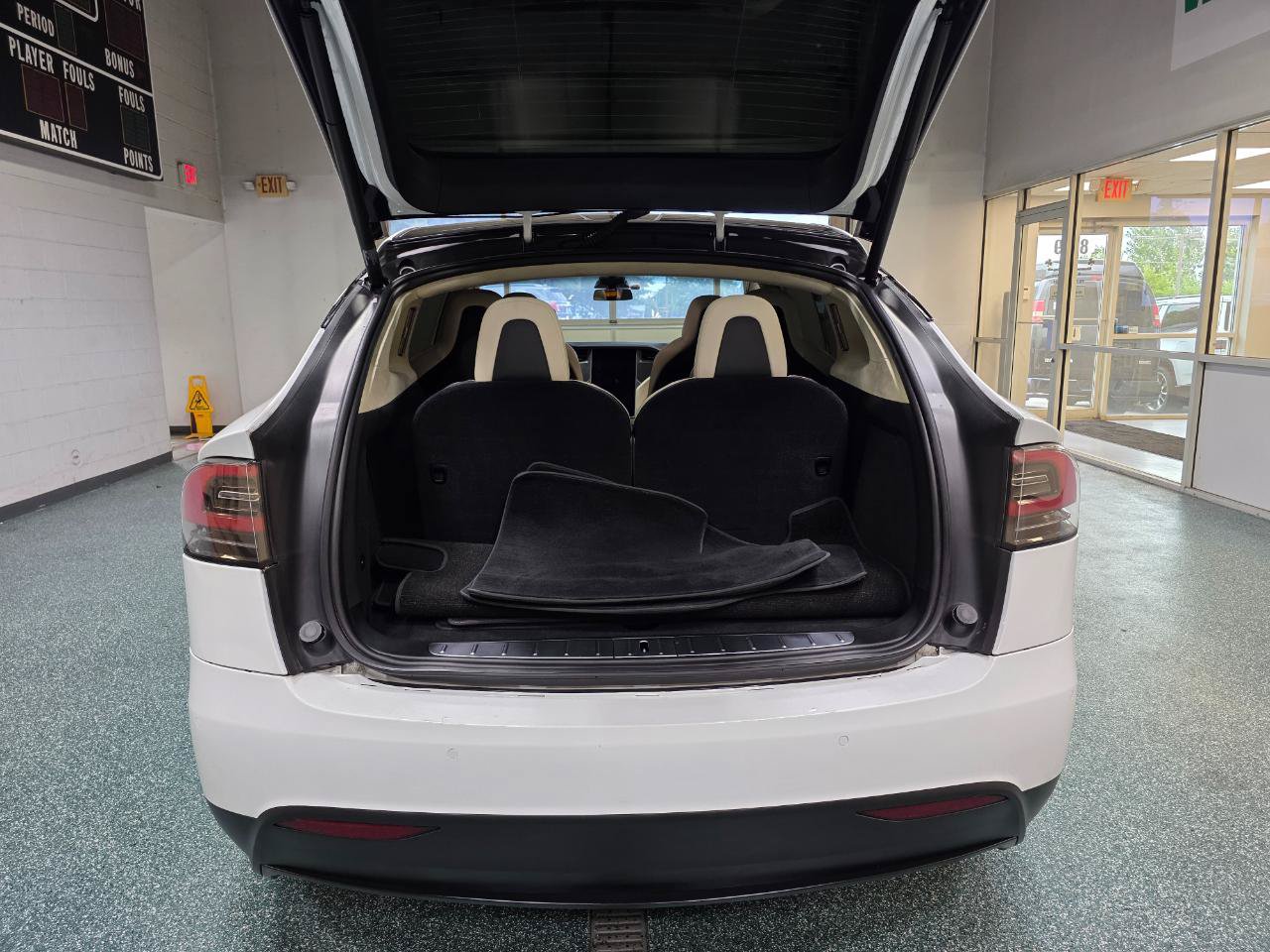 Used 2018 Tesla Model X 75D AWD/4WD image 22
