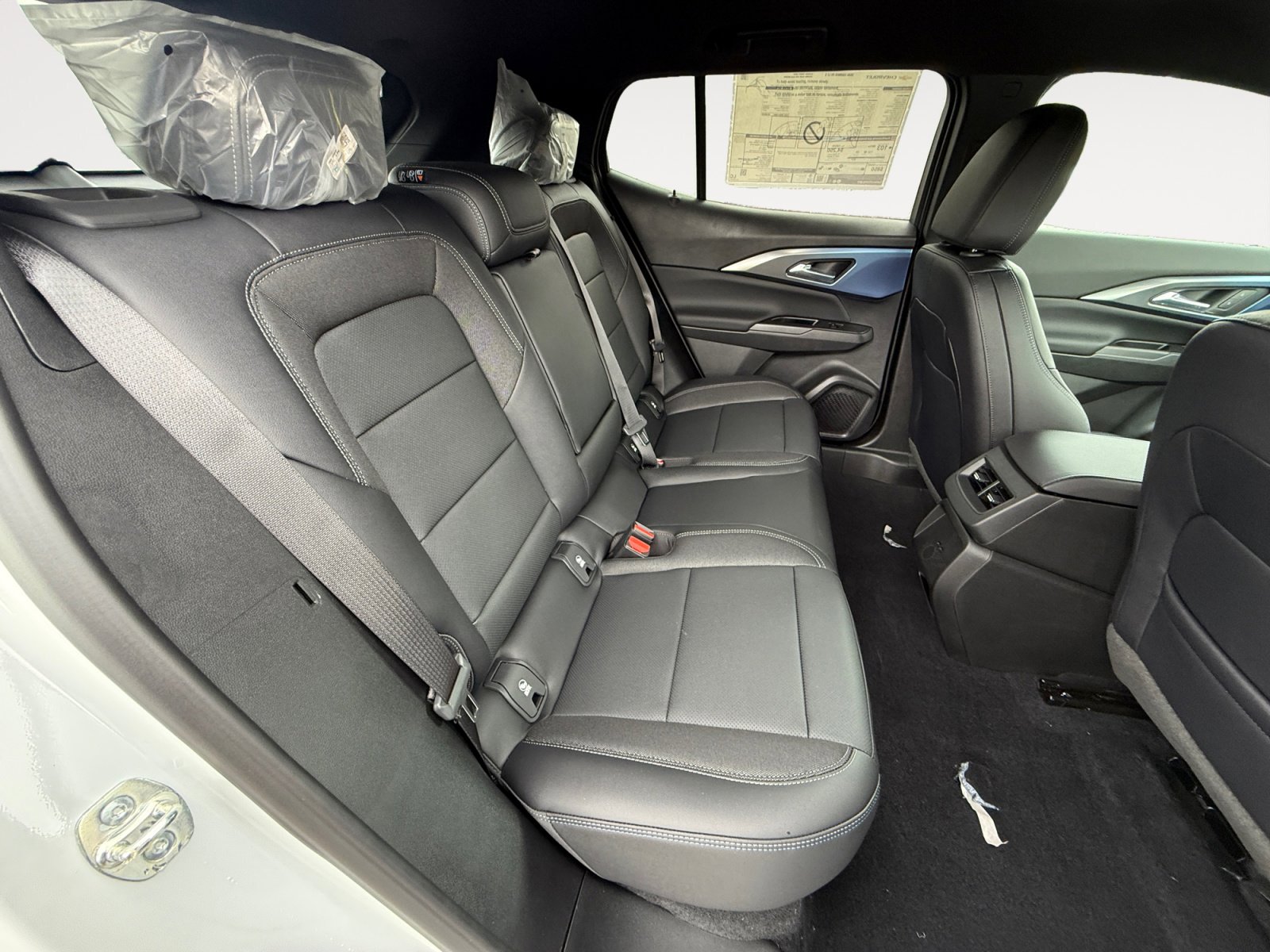 New 2026 Chevrolet Equinox EV LT image 18