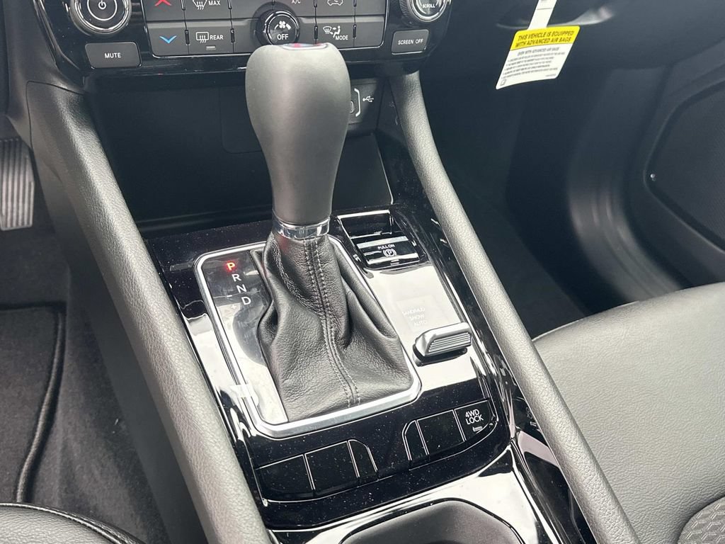 New 2026 Jeep Compass Latitude AWD/4WD image 25