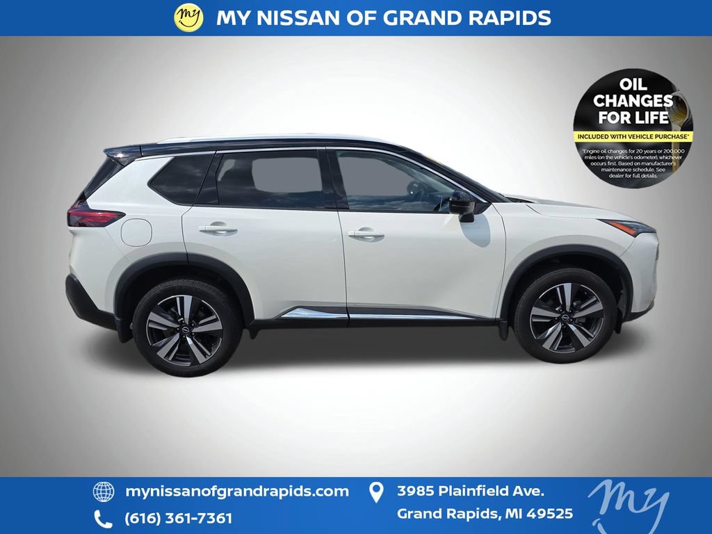 Used 2023 Nissan Rogue SL AWD/4WD image 9