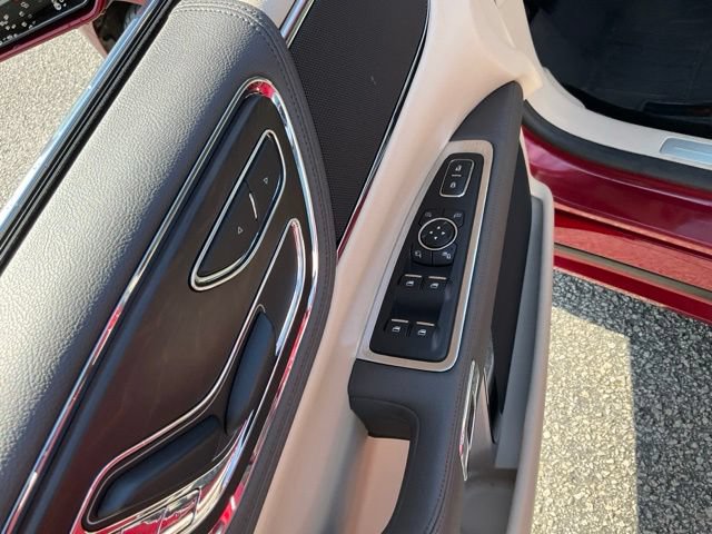 Used 2017 Lincoln Continental Select w/ Climate Package AWD/4WD image 7