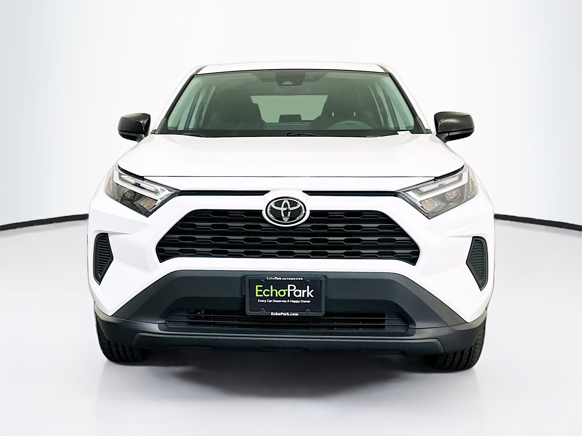 Used 2024 Toyota RAV4 LE image 2