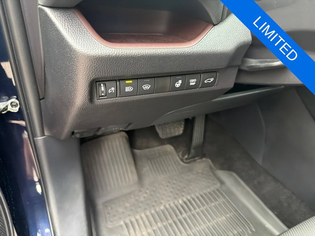 Used 2025 Toyota RAV4 Limited w/ Weather Package AWD/4WD image 14