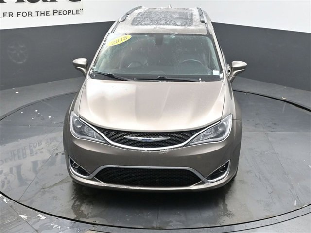 Used 2018 Chrysler Pacifica Touring-L Plus w/ Tire & Wheel Group image 60