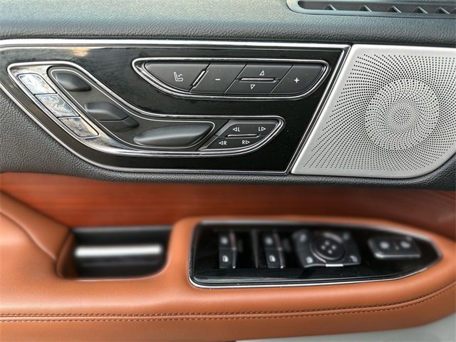 Used 2021 Lincoln Navigator L Reserve w/ Luxury Package image 14