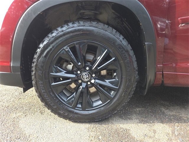 Used 2016 Toyota Highlander LE image 21