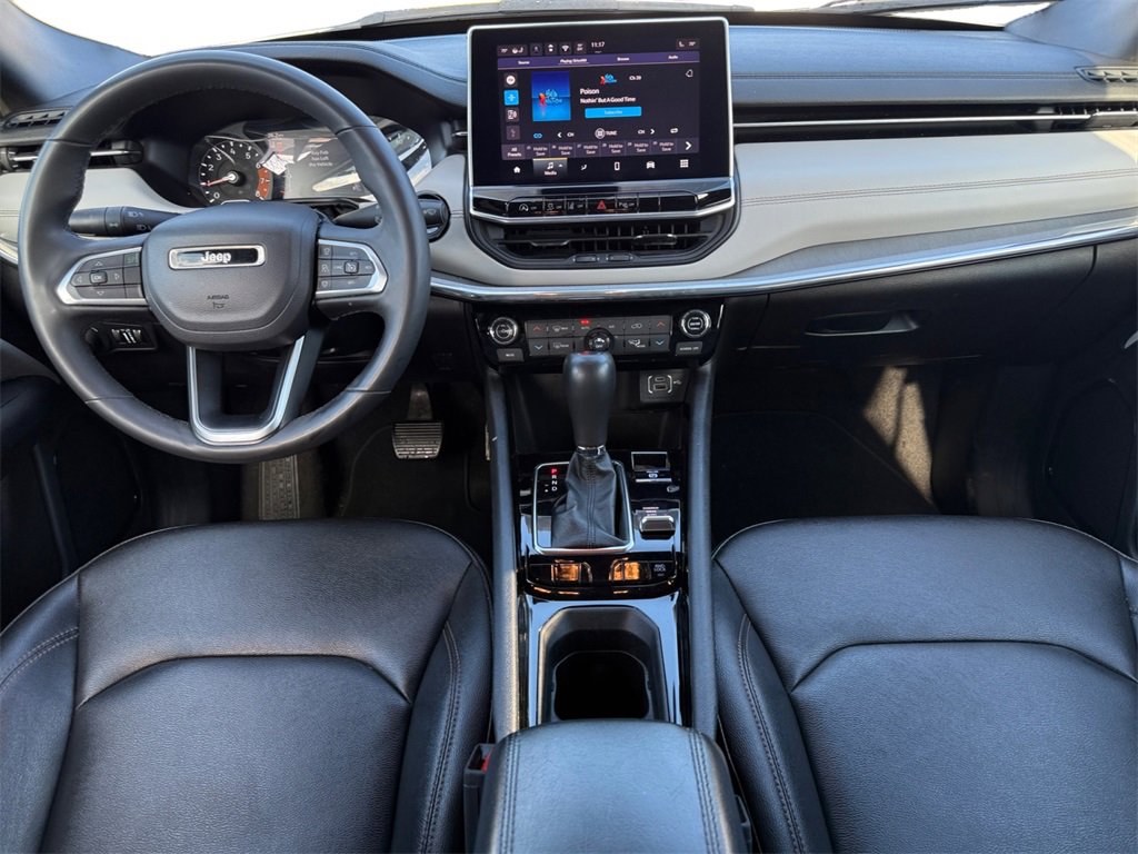 Certified 2024 Jeep Compass Limited image 10