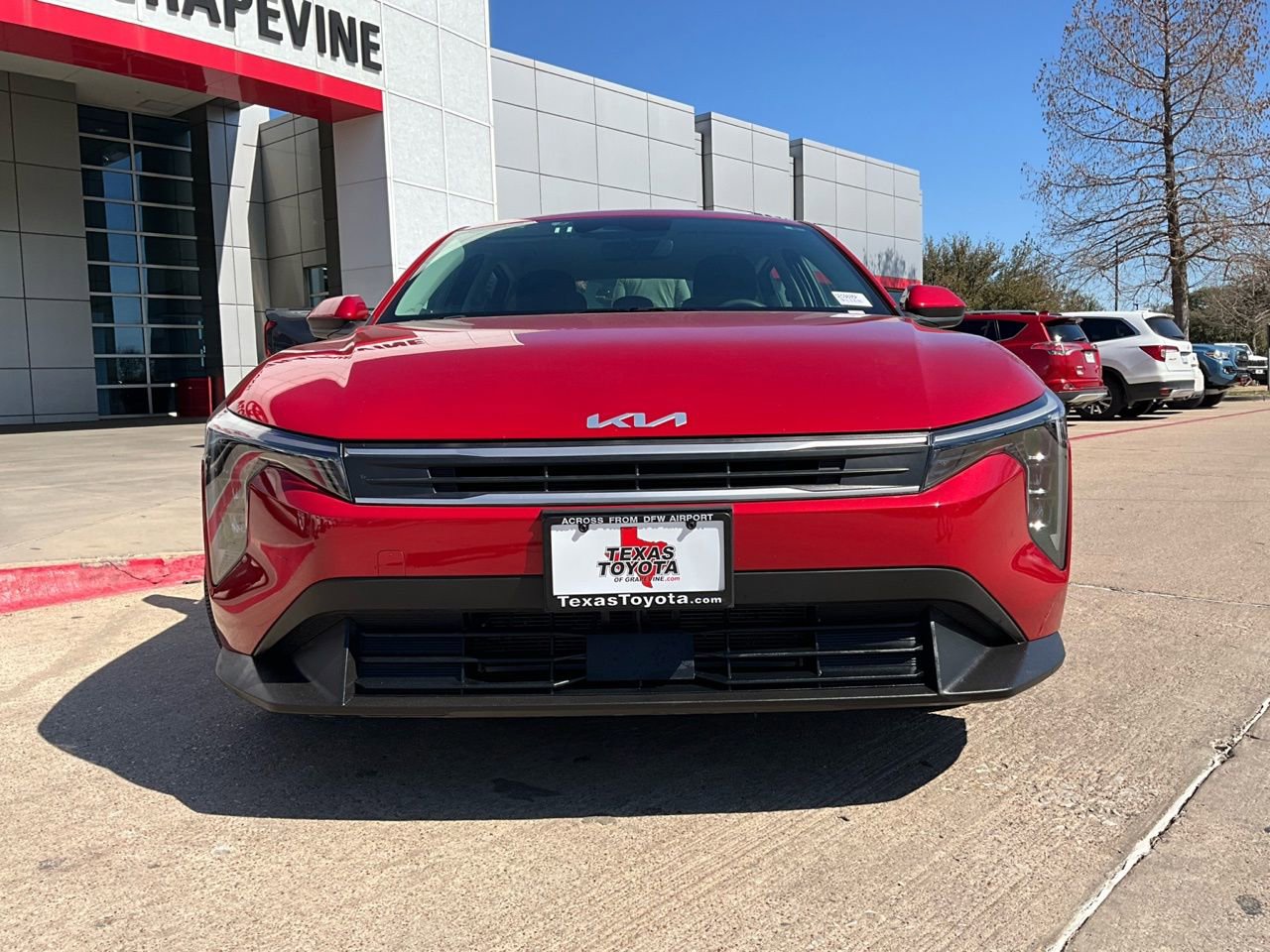 Used 2025 Kia K4 LXS image 3