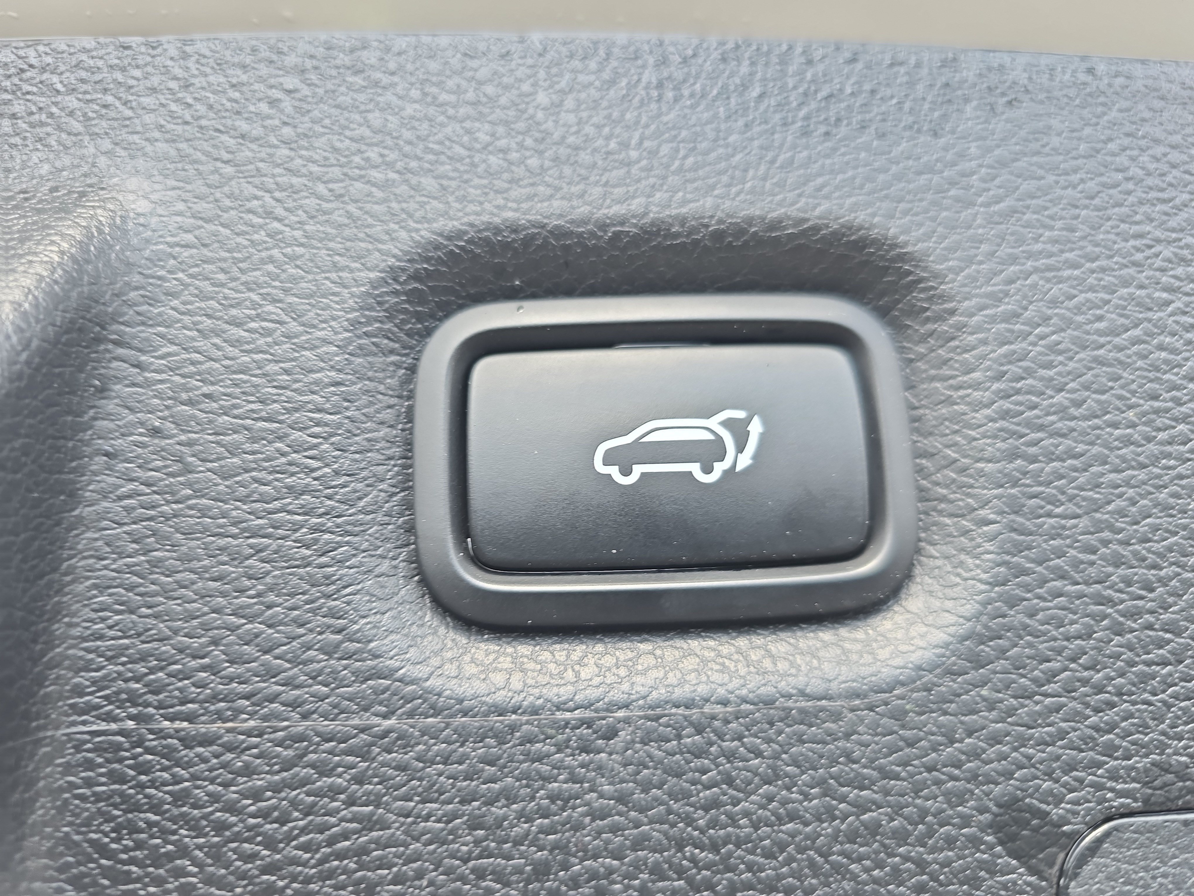Used 2023 Hyundai Santa Fe SEL AWD/4WD image 13