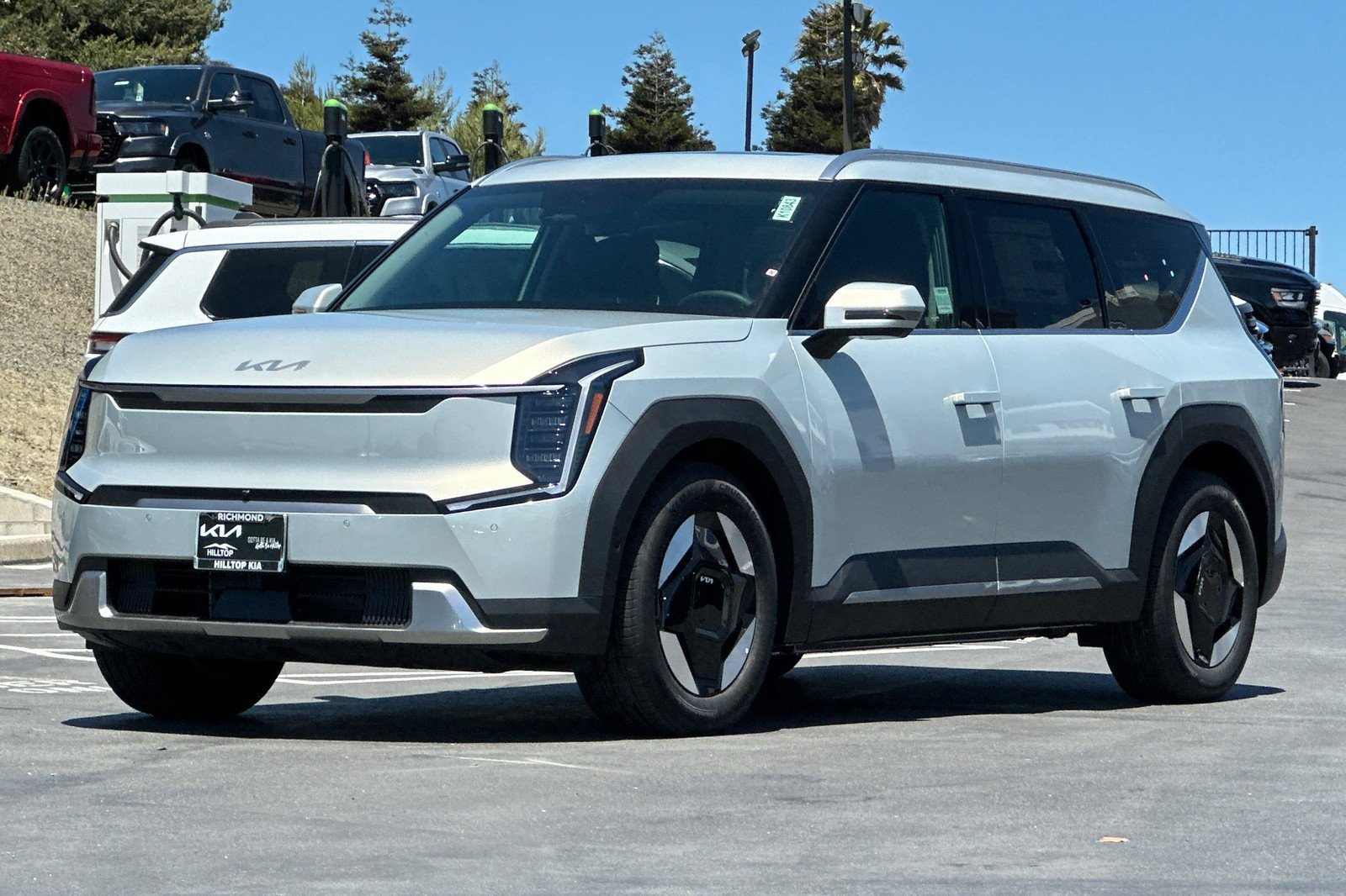New 2026 Kia EV9 Wind AWD/4WD image 8