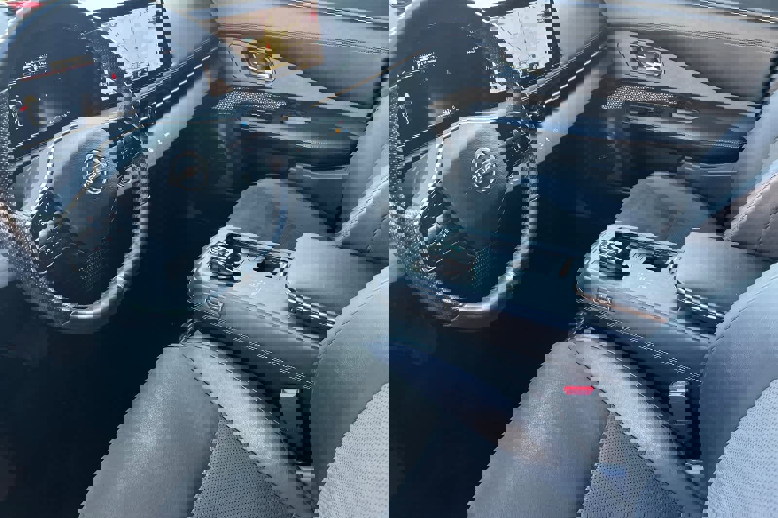 Certified 2023 Nissan Ariya FWD image 14