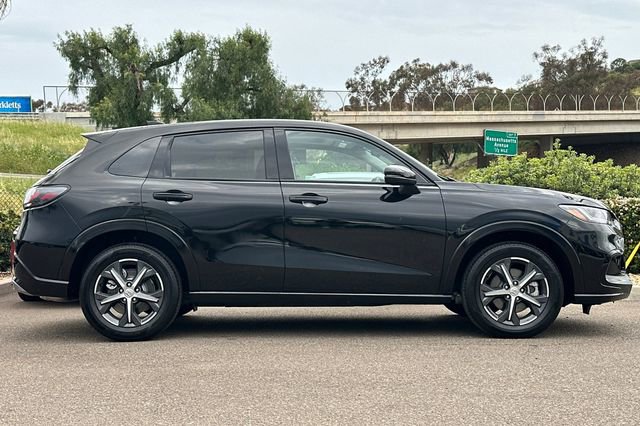 Certified 2025 Honda HR-V EX-L image 4