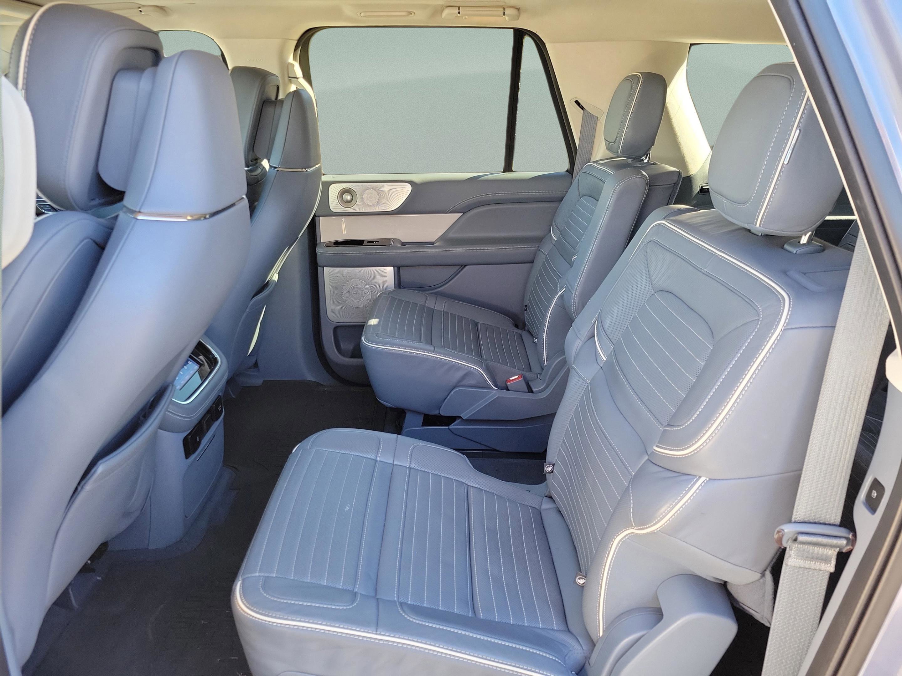 Used 2024 Lincoln Navigator L Black Label image 21