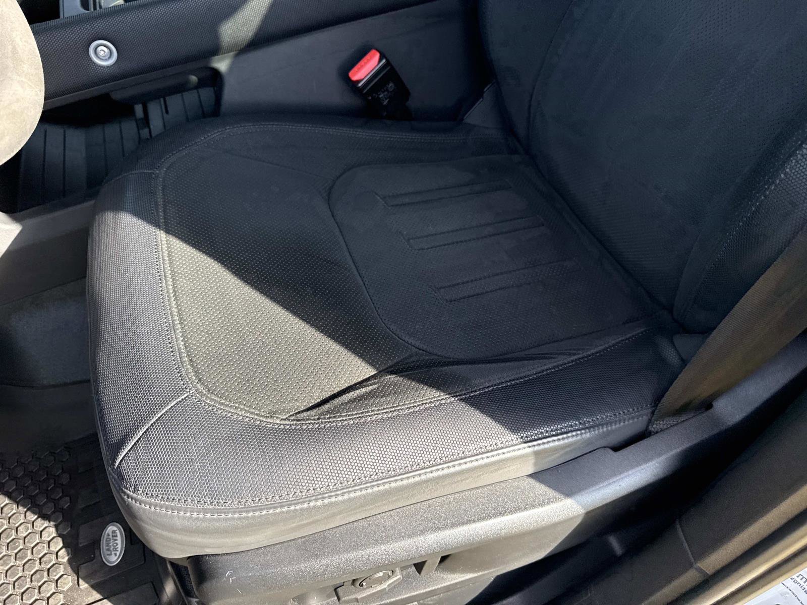 Used 2023 Land Rover Defender 110 V8 image 20