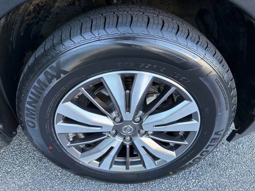 Used 2019 Nissan Pathfinder SV FWD image 12