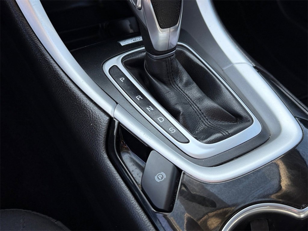 Used 2015 Ford Fusion SE w/ Equipment Group 201A image 28