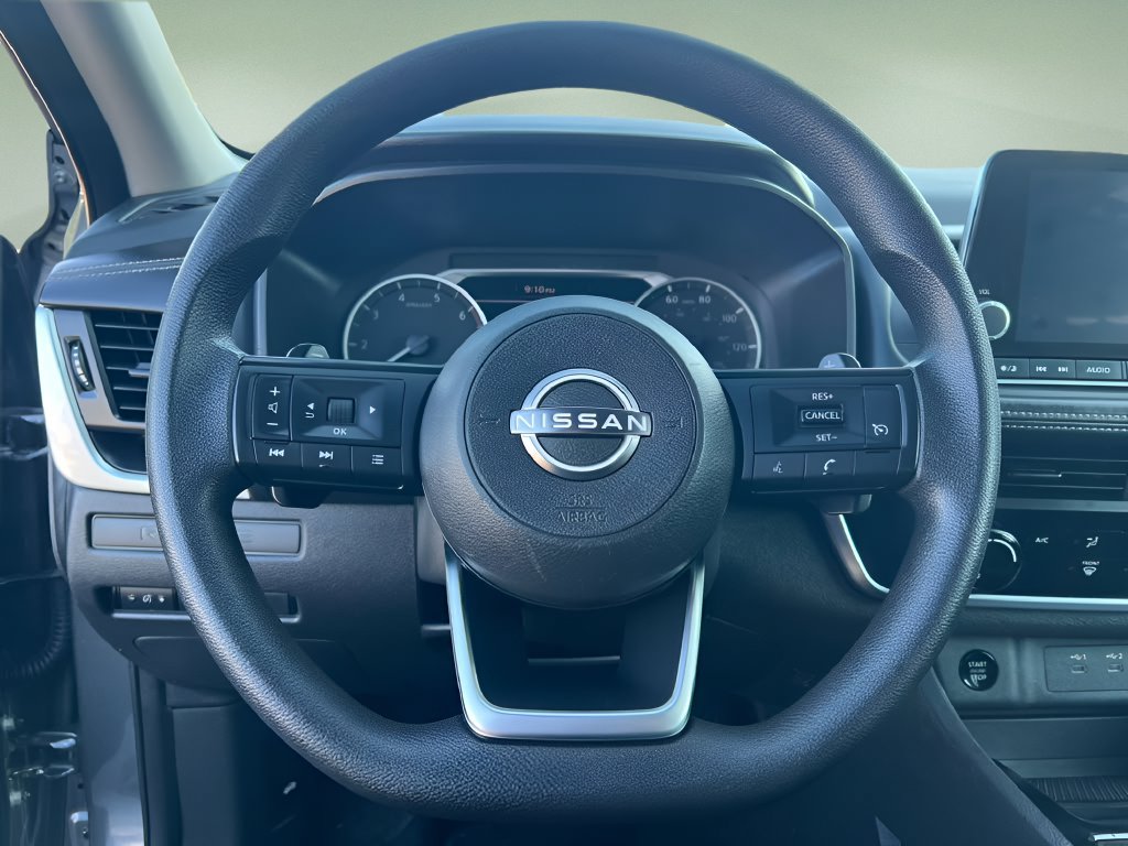 Used 2024 Nissan Rogue S AWD/4WD image 14