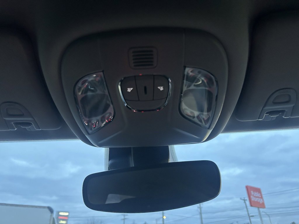 Used 2022 Jeep Compass Limited image 16