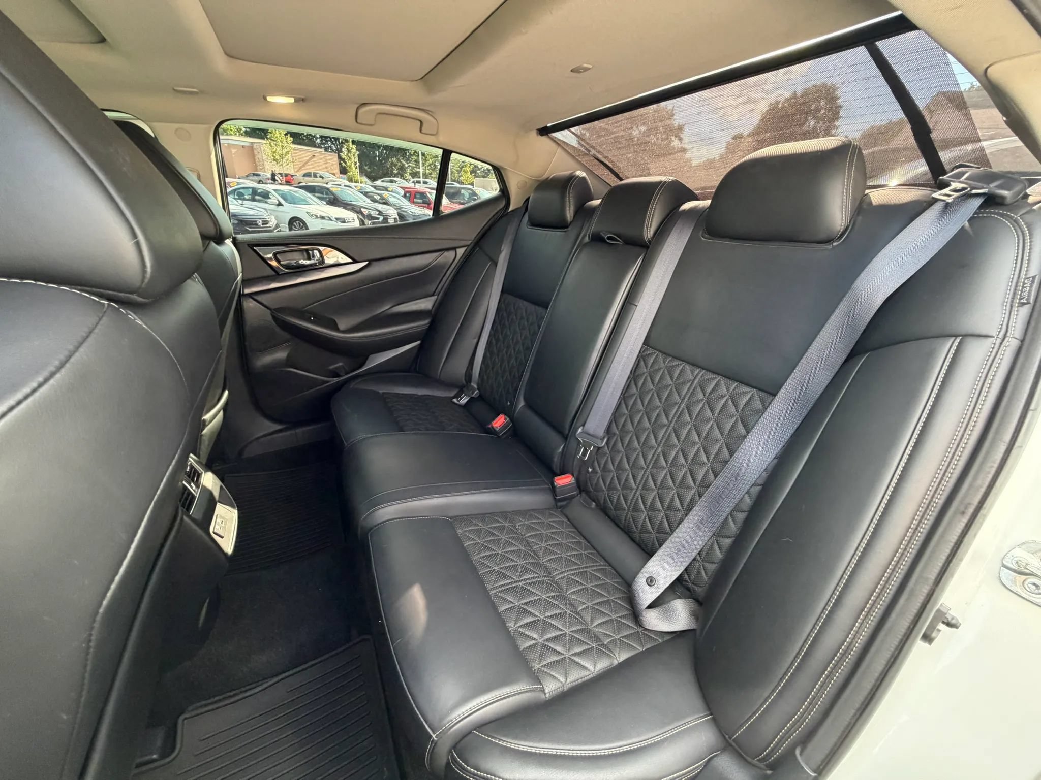 Used 2020 Nissan Maxima Platinum w/ Sport Mat Group FWD image 19