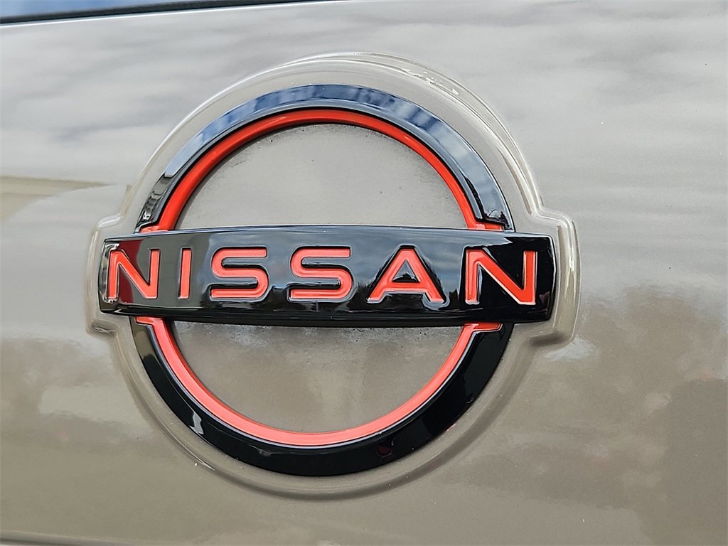 Certified 2025 Nissan Rogue SV image 32
