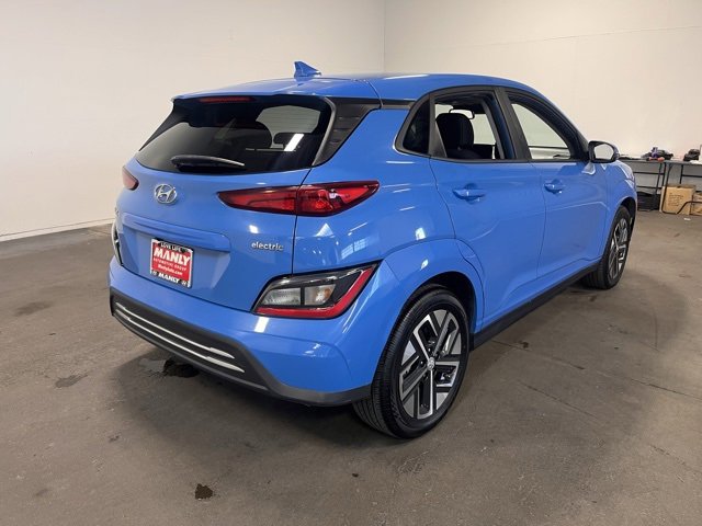 Used 2023 Hyundai Kona SEL image 3