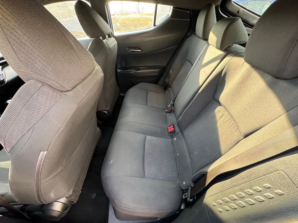 Used 2018 Toyota C-HR XLE image 16