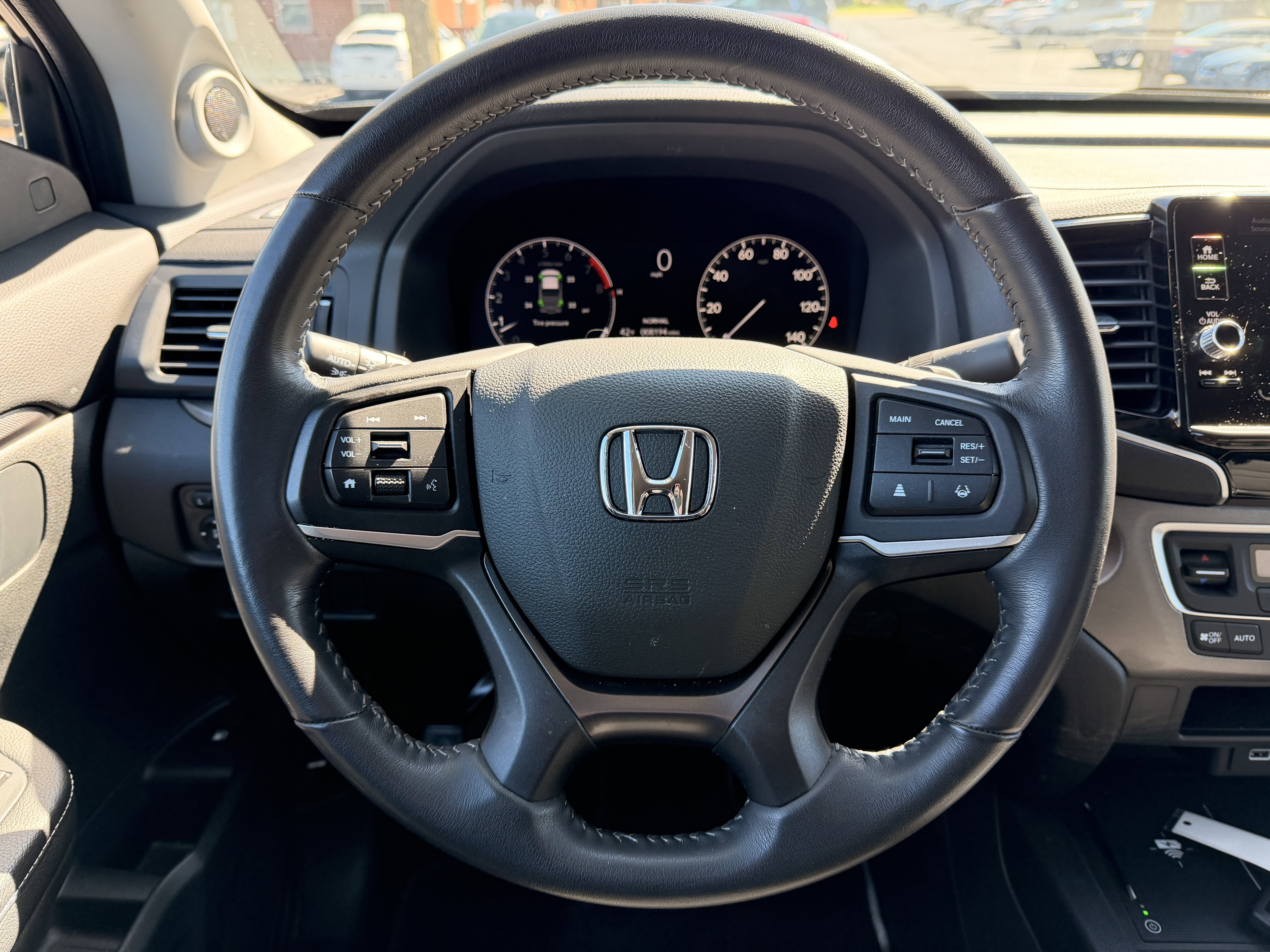 Used 2025 Honda Ridgeline Sport image 17