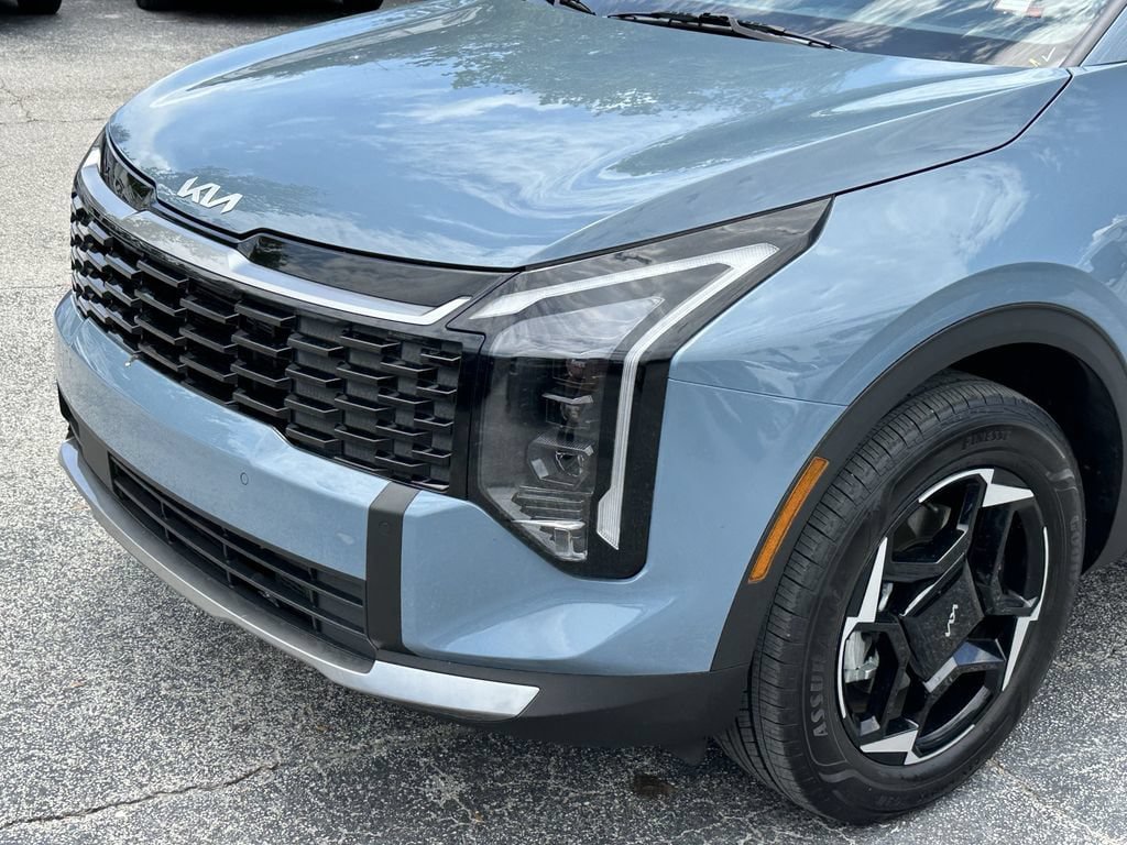 Certified 2026 Kia Sportage EX AWD/4WD image 9