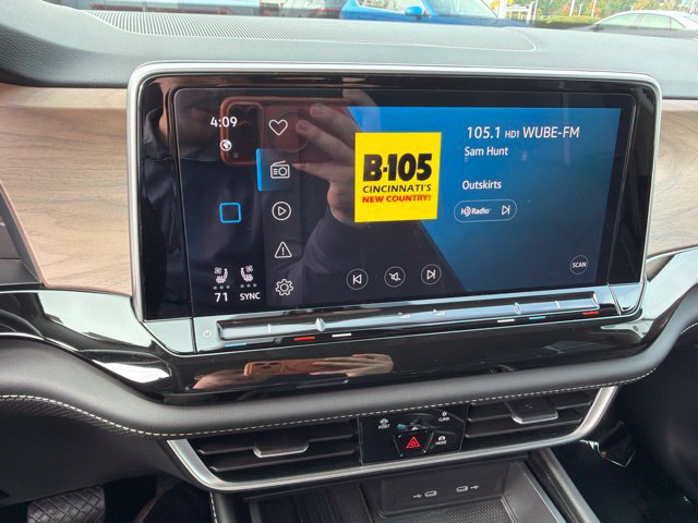 Certified 2025 Volkswagen Atlas SE AWD/4WD image 7