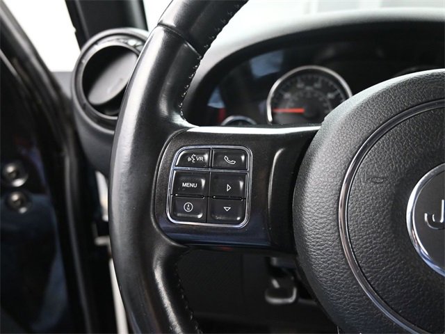 Used 2017 Jeep Wrangler Unlimited Rubicon image 31