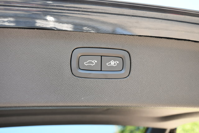 New 2026 Volvo XC90 B6 Plus w/ Protection Package Premier AWD/4WD image 30