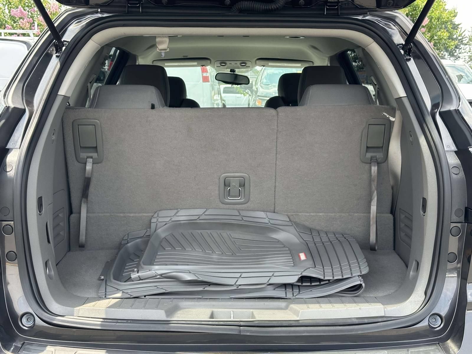 Used 2017 Chevrolet Traverse LS FWD image 26