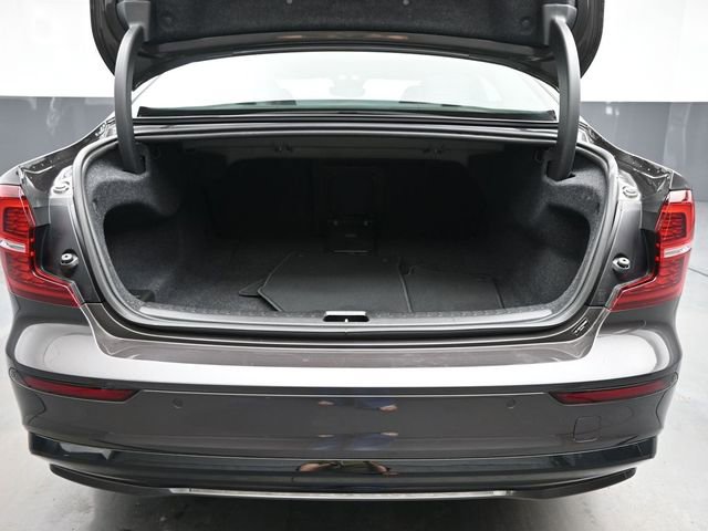 Used 2025 Volvo S60 B5 Plus image 28