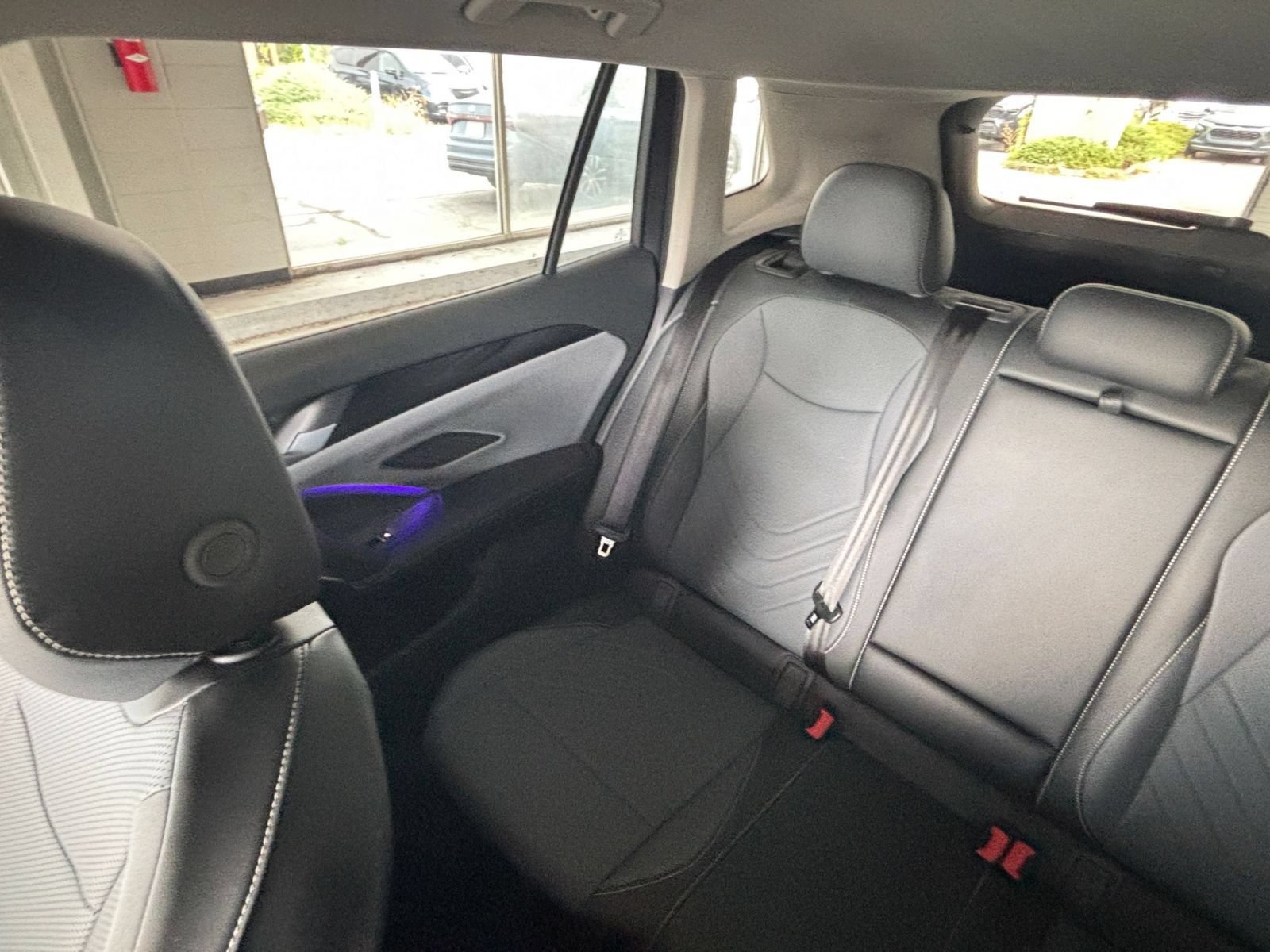 Used 2026 Volkswagen Tiguan SE FWD image 40