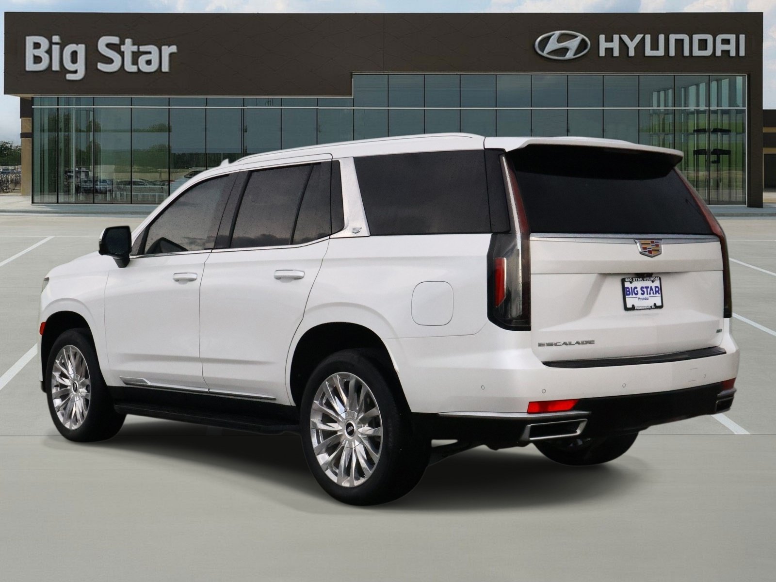 Used 2023 Cadillac Escalade Premium Luxury RWD image 3