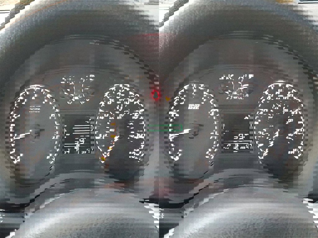 Used 2015 Nissan Sentra S image 11