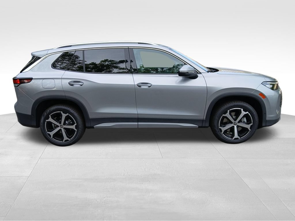 New 2026 Volkswagen Tiguan SE AWD/4WD image 6