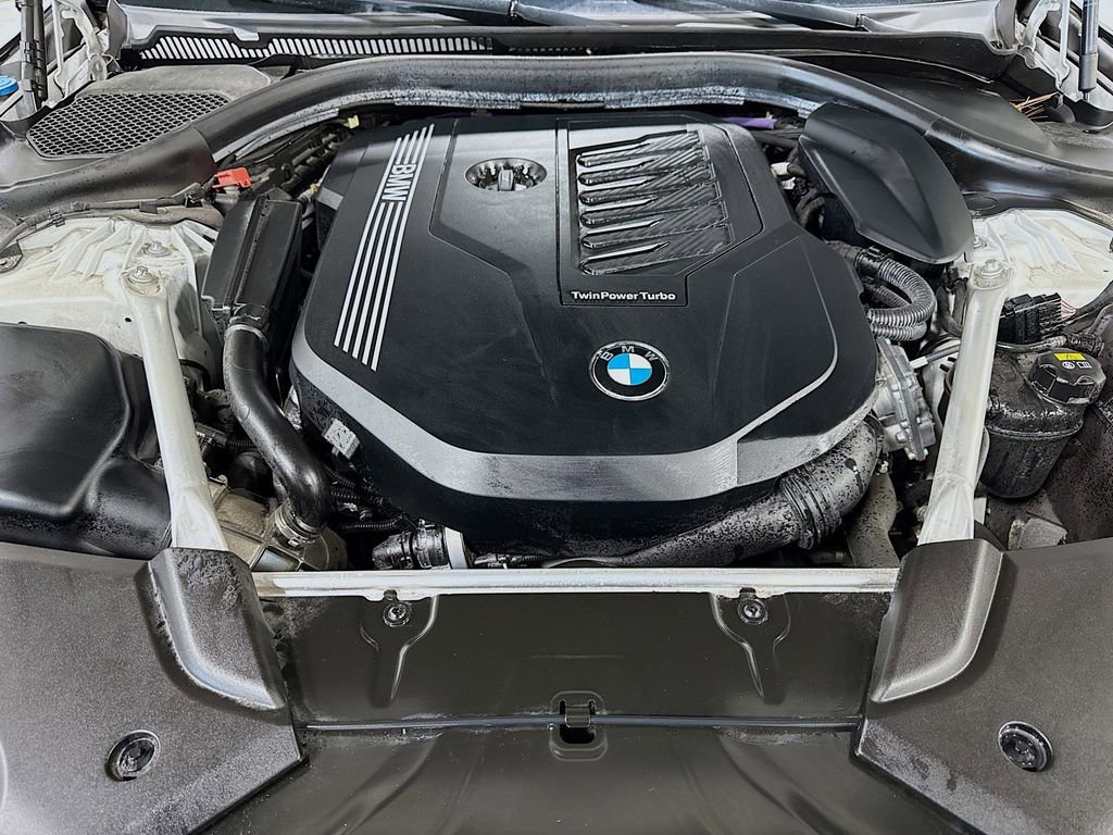 Used 2022 BMW 540i w/ M Sport Package RWD image 33