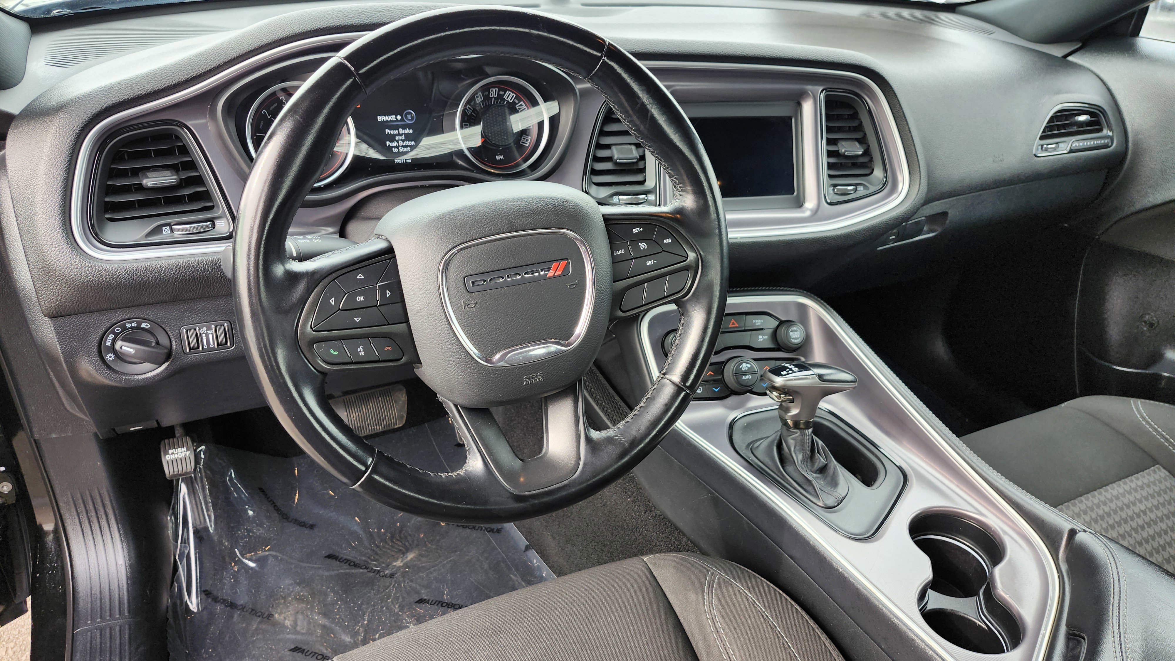 Used 2020 Dodge Challenger SXT image 24