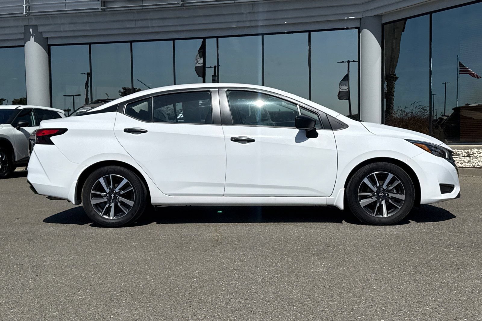 Certified 2025 Nissan Versa S w/ S Plus Package FWD image 3