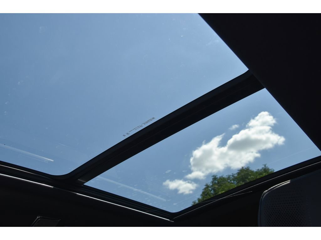 New 2026 Cadillac Vistiq Sport w/ LPO, Floor Liner Package image 14