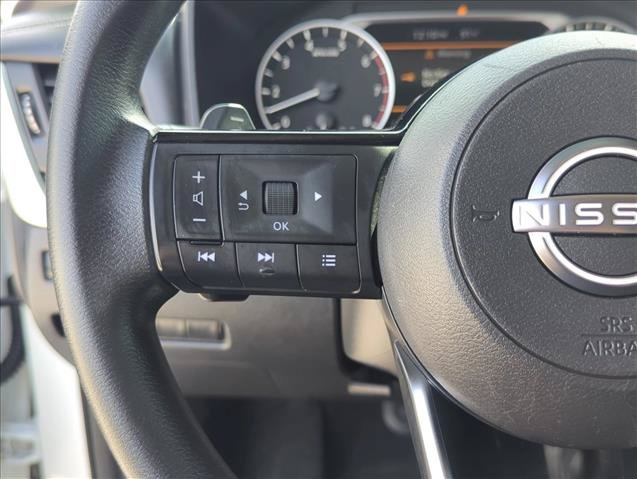 Used 2023 Nissan Rogue SV FWD image 15